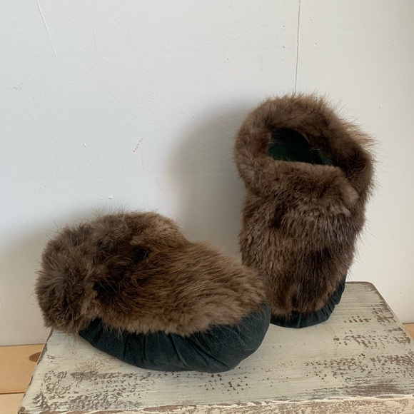 Handmade Leather and Fur Moccasins-Cozy - Picture 3 of 15